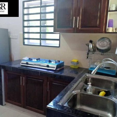R & R Homestay Tanjung Karang Extérieur photo